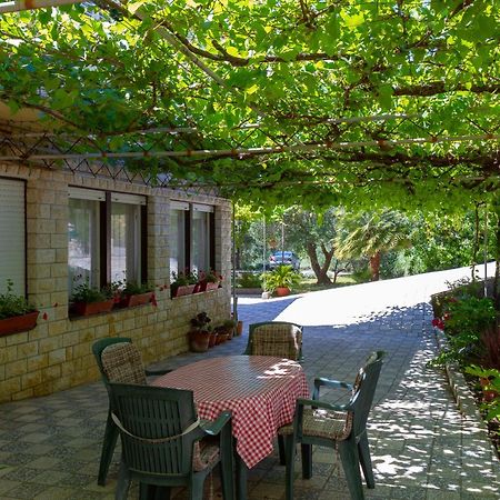 Apartments & Rooms Sanja Rab Town Exterior photo